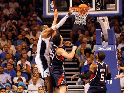 河南建业对苏宁足球