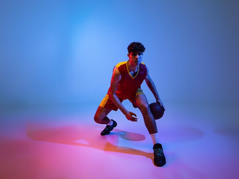 同曦险胜浙江郭昊文28+8+8马内克21分程帅澎21分